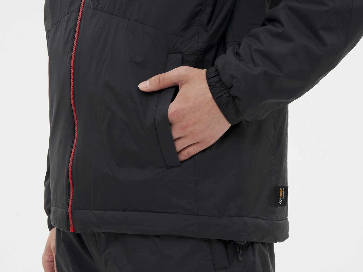 Daiwa ウォームアップスーツ 上下セット　ダイワ　DI-5220 Amazon.co.jp: ダイワ(DAIWA) フィッシングジャケット ウォーム