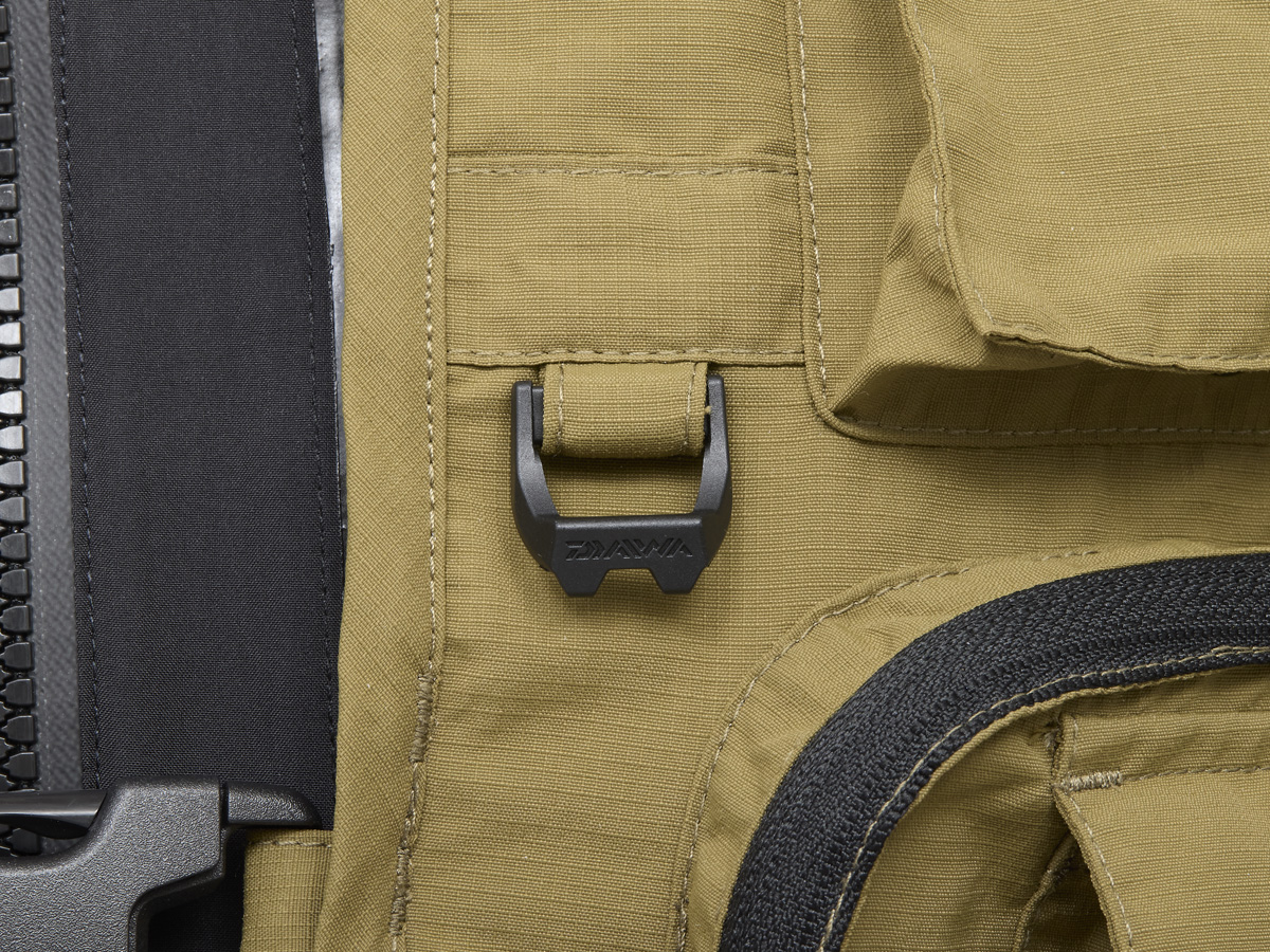 Daiwa フィッシングベスト 専用 DV-3025 ショートフィッシングベスト(ウェア)｜DAIWA