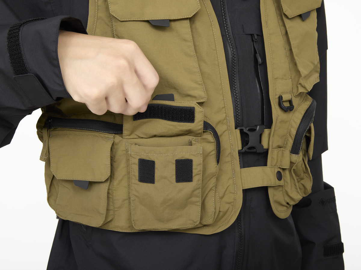 Daiwa フィッシングベスト ブラック/イエロー Daiwa フィッシングベスト ブラック/イエロー