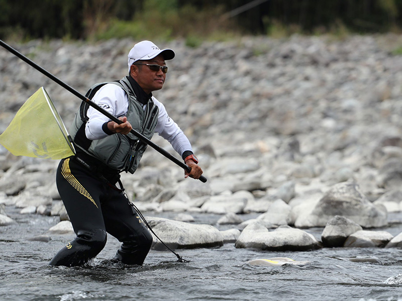 ダイワ スリムネオウェーダー(4202VR)ベルト 友船　3点セット DSW-4202VR（先丸中割）/DSW-4202R（先丸） ダイワスリムウェーダー