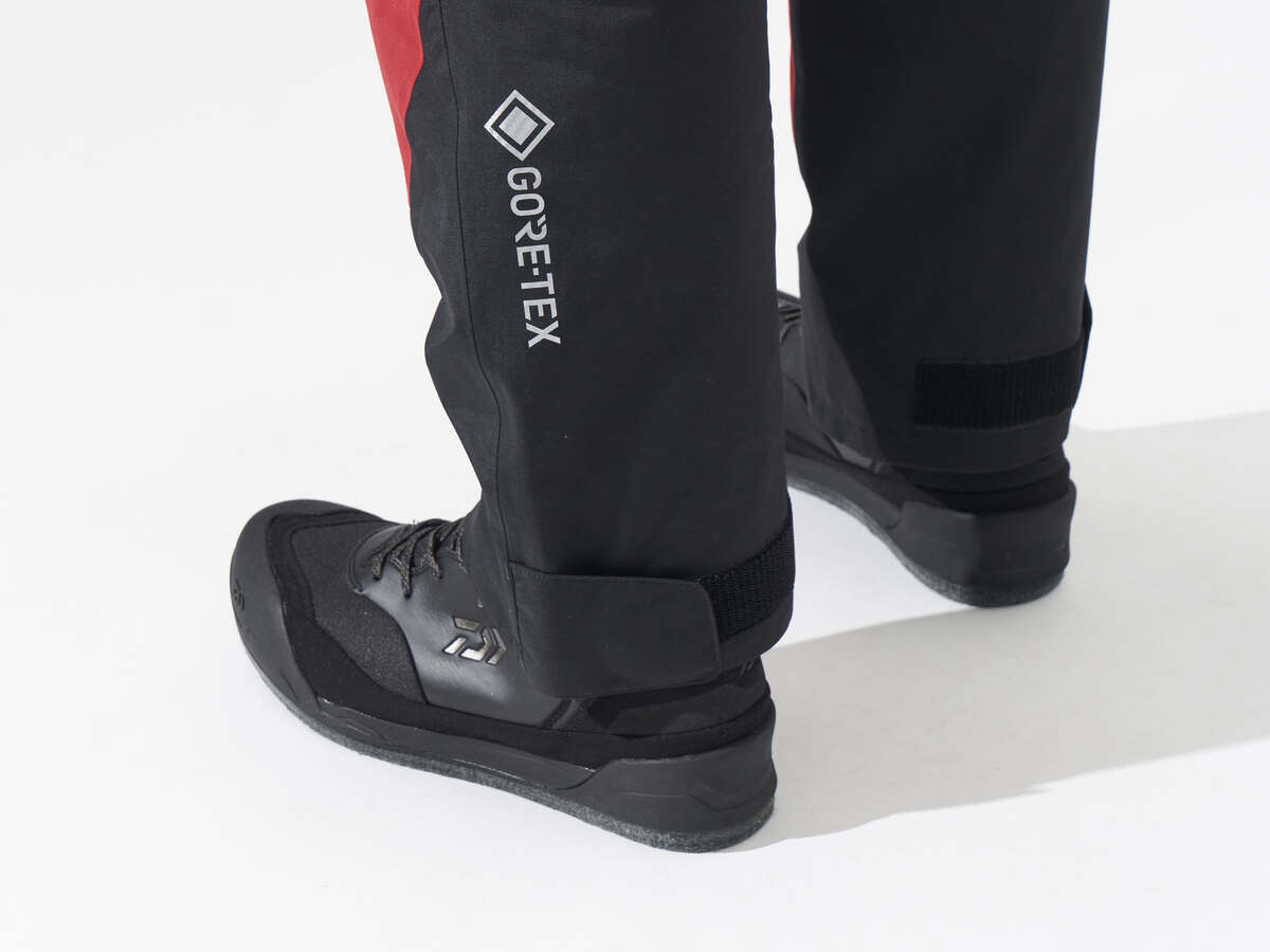 DW-1824 GORE-TEX コンビアップウィンタースーツ(ウェア)｜DAIWA