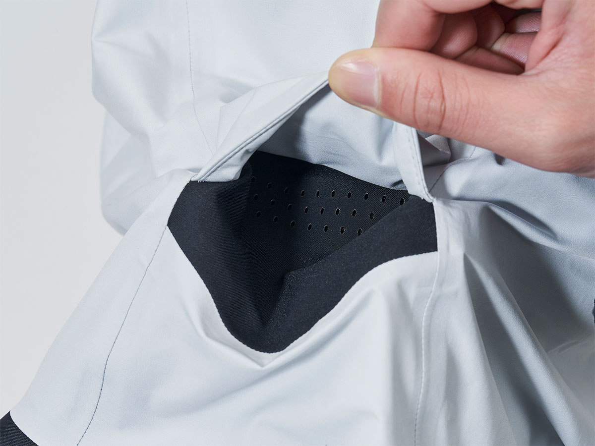 DR-1025T GORE-TEX PRO トーナメントコンビアップレインスーツ