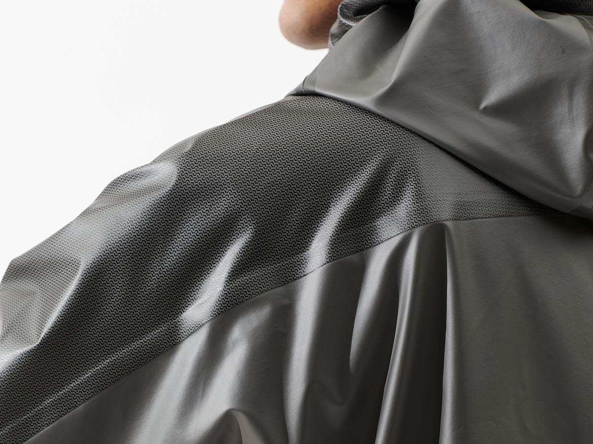 DR-2325J スプレーコートレインジャケット(ウェア)｜DAIWA