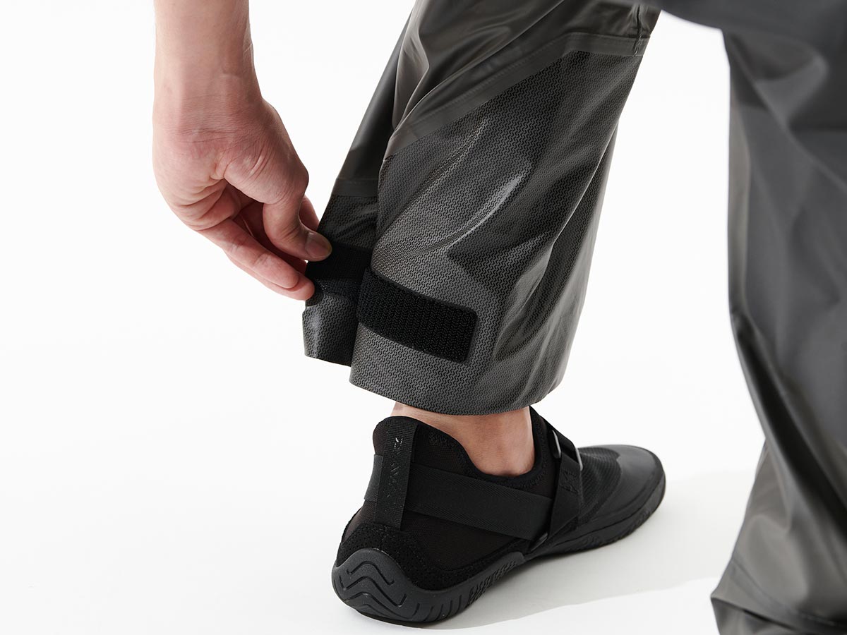 DR-2325P スプレーコートレインビブパンツ　ダイワ　DAIWA　Mサイズ ダイワ DR-2325P スプレーコートレインビブパンツ L グレー - 釣具の