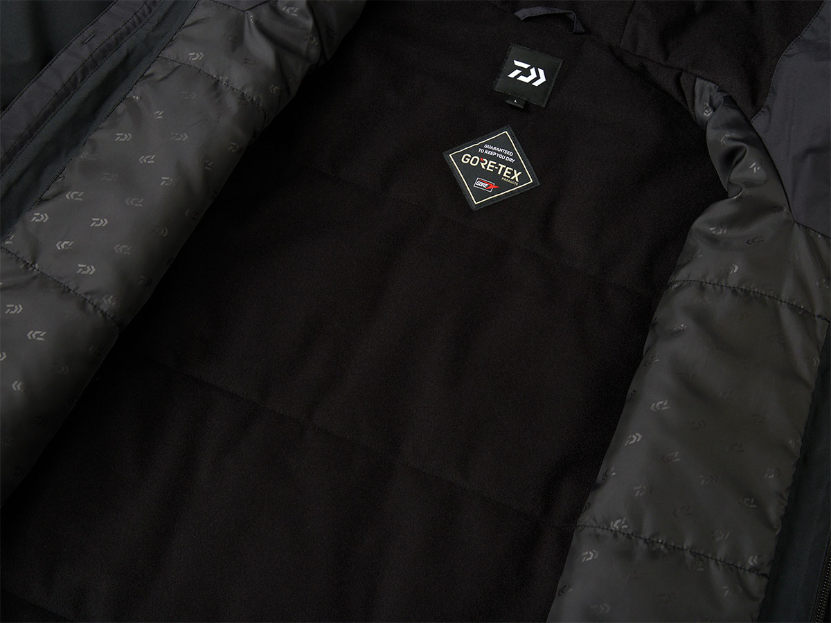 DW-1926 GORE-TEX バーサタイルウィンタースーツ(ウェア)｜DAIWA
