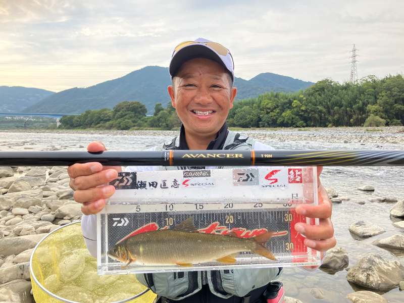 ダイワ DAIWA 現行最新モデル AVANCER アバンサー T75M 鮎竿 アバンサー(ロッド)｜DAIWA