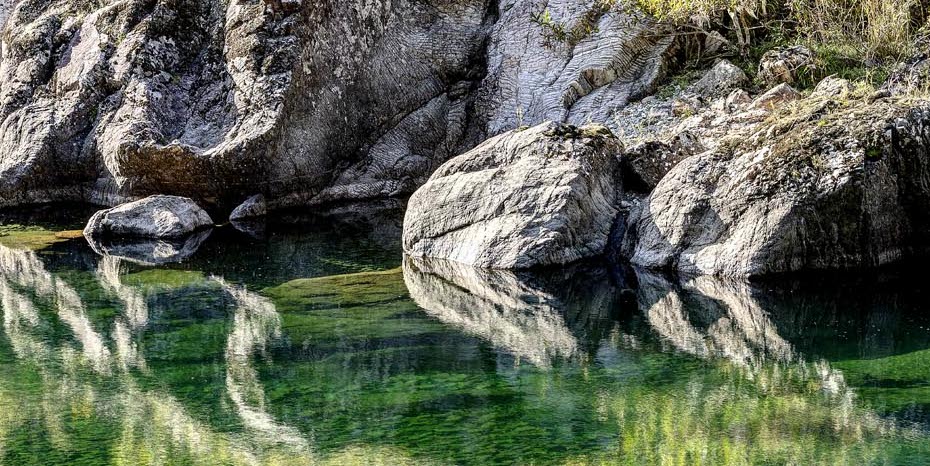 「わしの淵」の心が守る清流(高津川)
