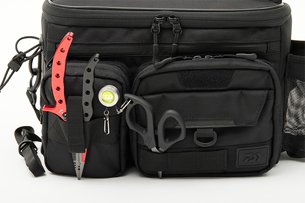 ダイワ HG ショルダーバッグLT C ブラック / 釣具 / daiwa | ダイワ(DAIWA) HGショルダーバッグ LT(B) ブラック | ダイワ