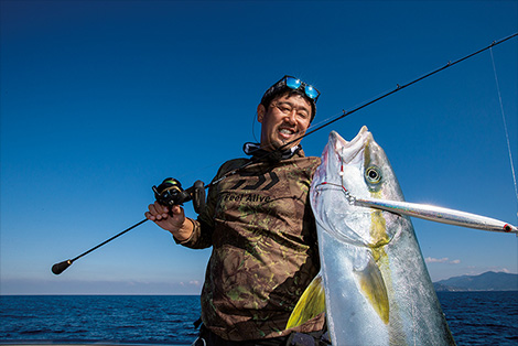 極美品　ダイワ　DAIWA　22 SALTIGA 15H ソルティガ　ジギング ダイワ ベイトリール 22ソルティガ 15-SJ (右巻) 2022年モデル