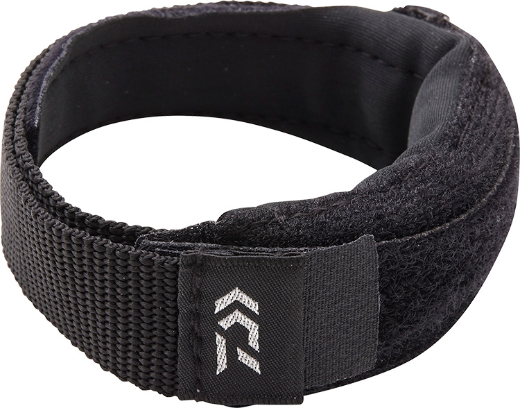 【早い者勝ち⭐️】DAIWA ダイワ フィッシングベルト ブラック　ポケット付き 楽天市場】ダイワ(Daiwa) フィッシングベルト 【釣具 釣り具